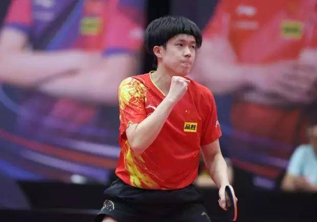 万的秘密武 万的秘密武